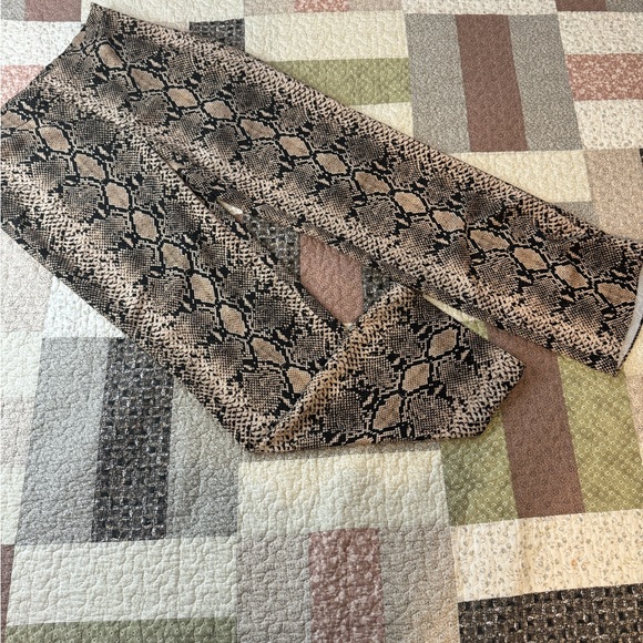 Zara Woman Snake Print Pants - Picture 1 of 5